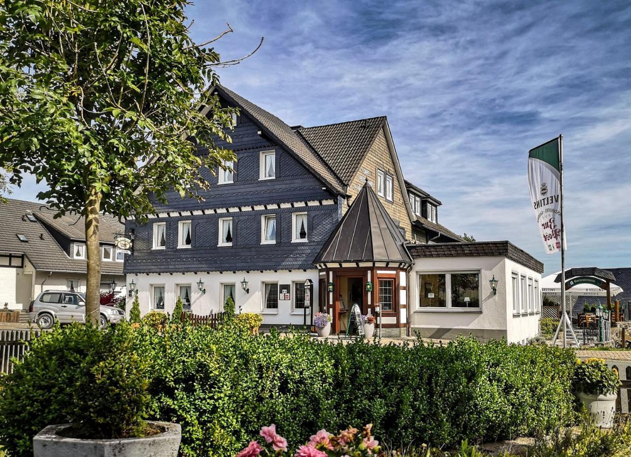 Landhotel Gasthof Zur Post Langewiese ภายนอก รูปภาพ