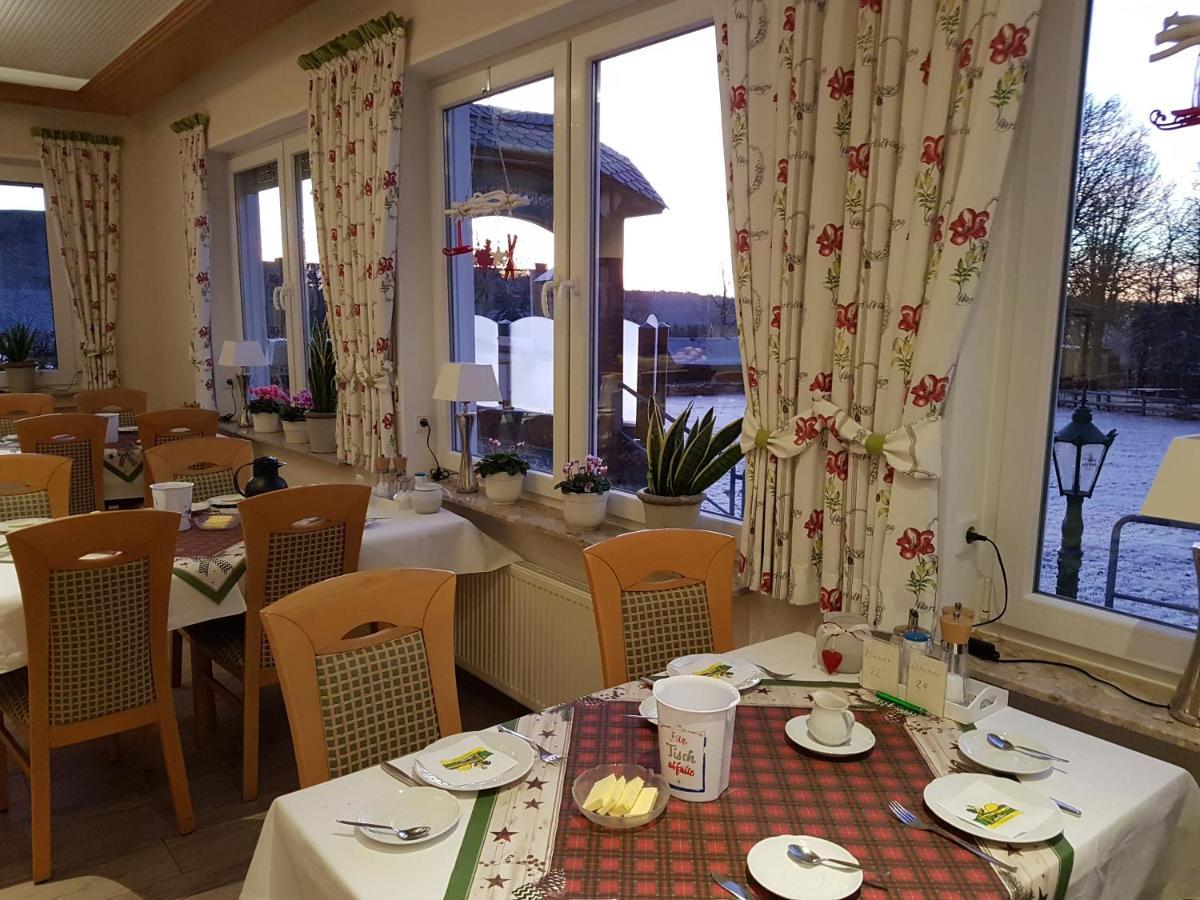 Landhotel Gasthof Zur Post Langewiese ภายนอก รูปภาพ