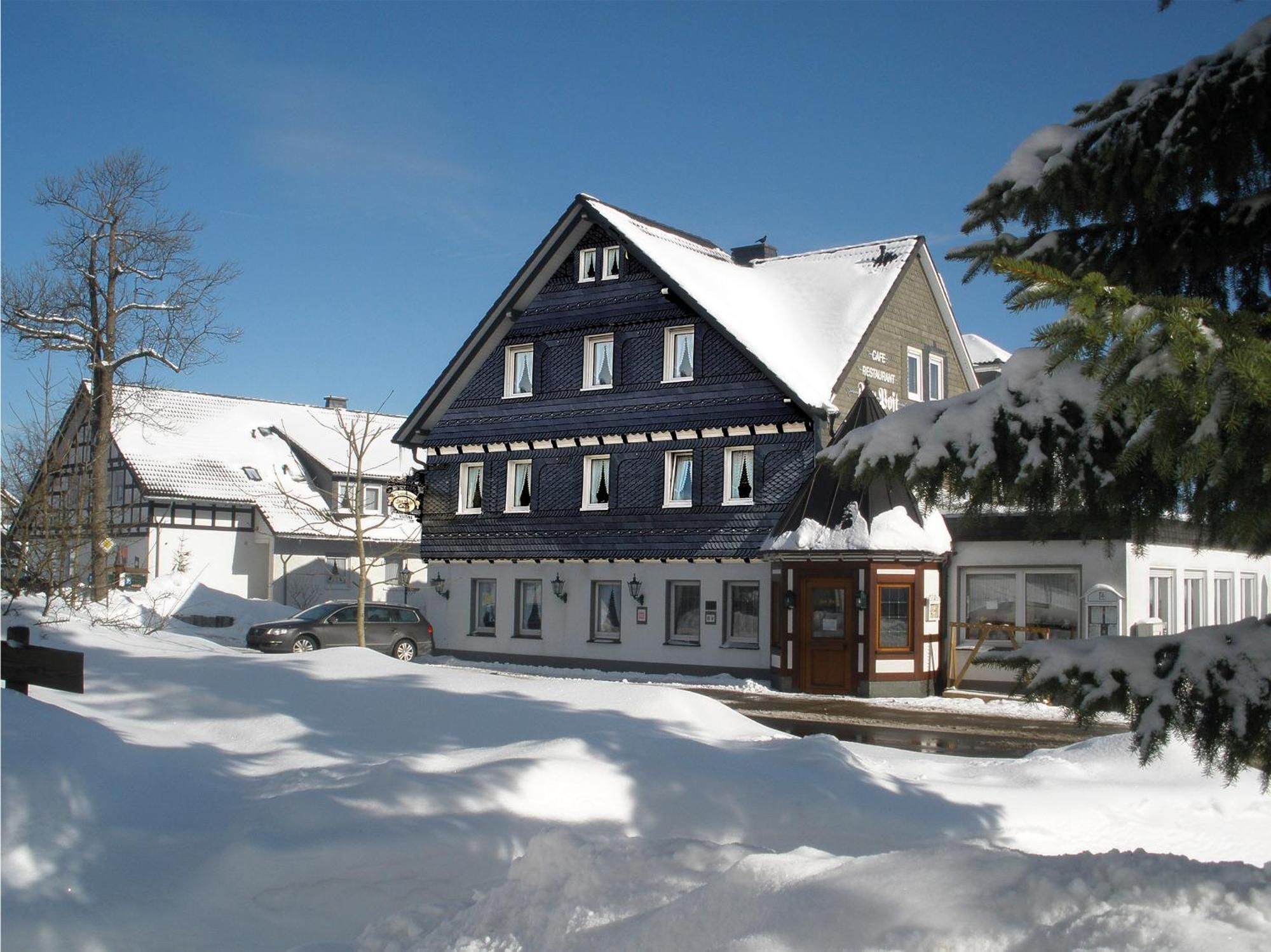 Landhotel Gasthof Zur Post Langewiese ภายนอก รูปภาพ
